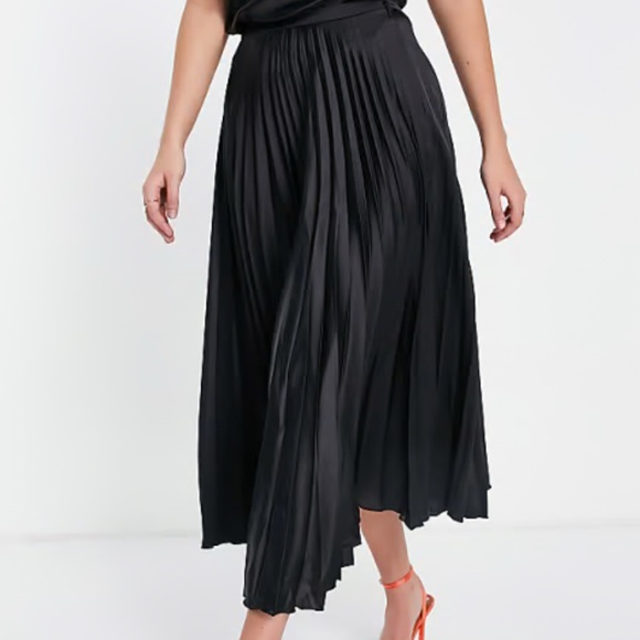 Avenue Dresses & Skirts - NWT Avenue Pleated Midi Skirt, size 18/20